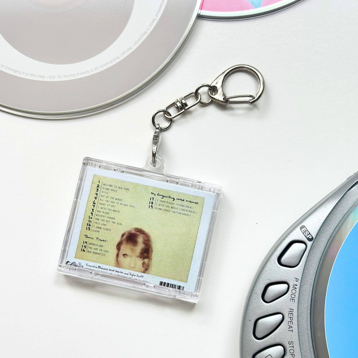 'Hit Clips' Mini CD Case Keychain - Taylor Swift 1989